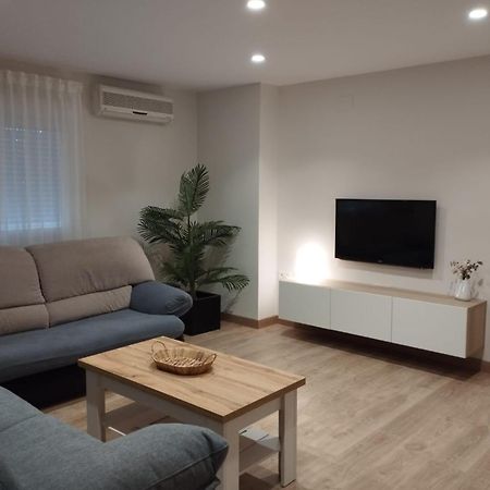 Apartamento Turistico Palacio De Los Deportes กรานาดา ภายนอก รูปภาพ